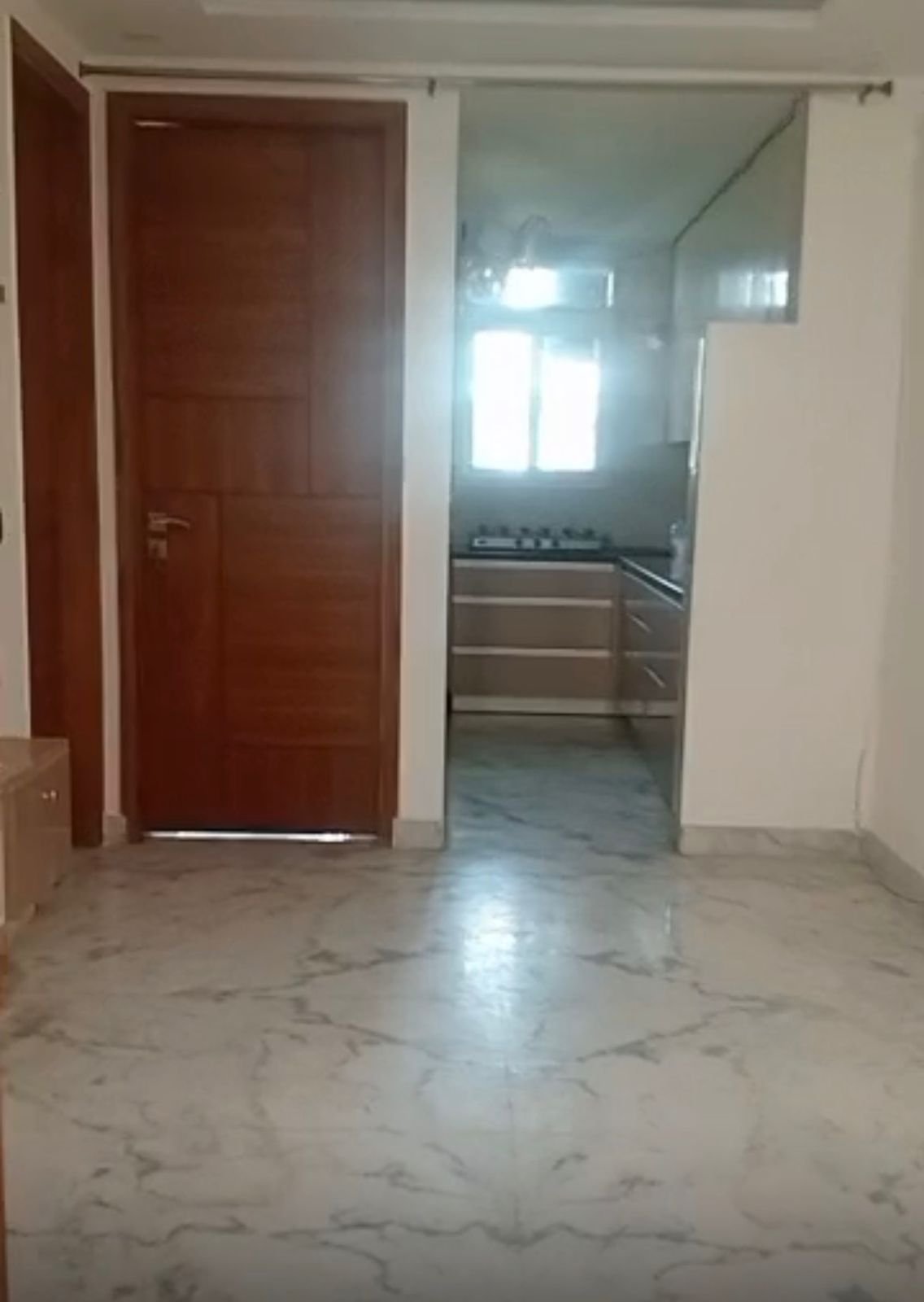 2 BHK Builder Floor for Rent in C6B Block Janakpuri | Lift & Parking | 2nd Floor