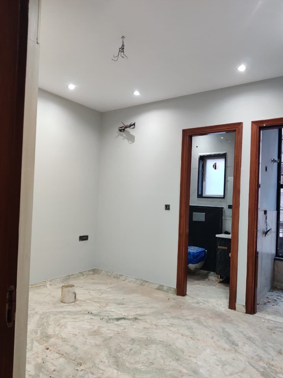 Park-facing 150 gaj newly built builder floor available for rent in the heart of C1 Block Janakpuri.
