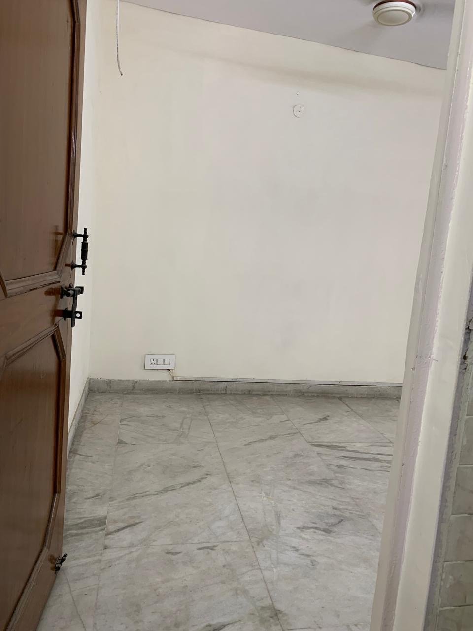 Modern 2 BHK for Rent in C4H Block, Janakpuri | Park Views, Ideal for Families Modern 2 BHK for Rent in C4H Block, Janakpuri | Park Views, Ideal for Families