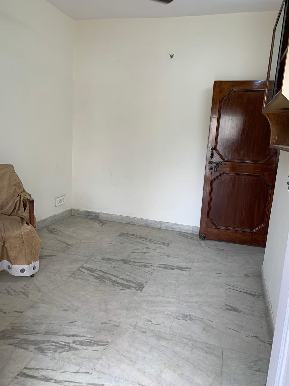 Modern 2 BHK for Rent in C4H Block, Janakpuri | Park Views, Ideal for Families Modern 2 BHK for Rent in C4H Block, Janakpuri | Park Views, Ideal for Families