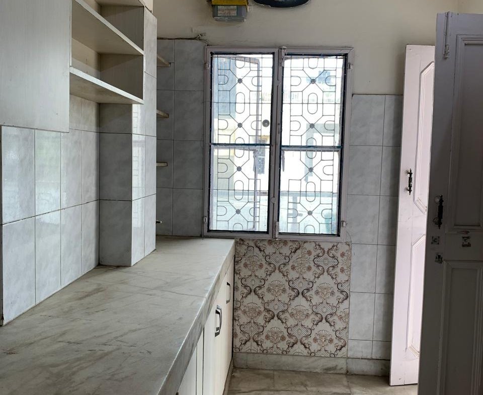 Modern 2 BHK for Rent in C4H Block, Janakpuri | Park Views, Ideal for Families