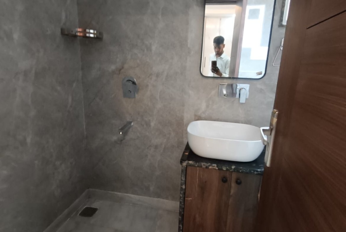 Premium 150 Gaj builder floors for rent in B1 Block Janakpuri with two units available in the same building at ₹55,000 per month.