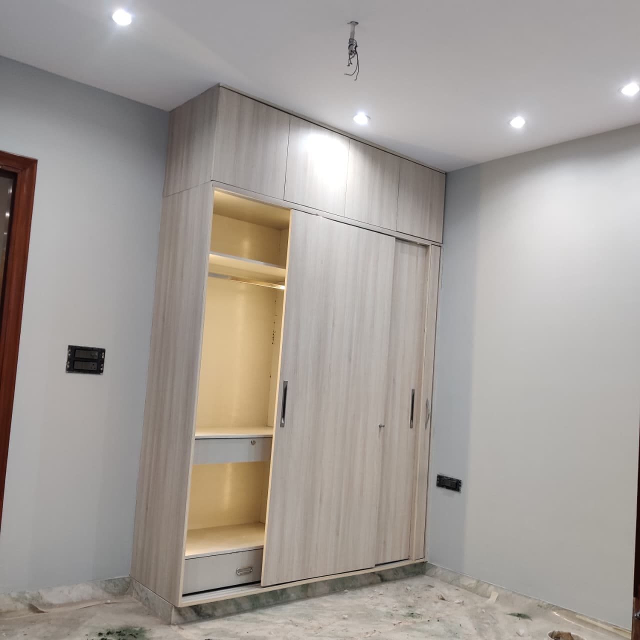 Park-facing 150 gaj newly built builder floor available for rent in the heart of C1 Block Janakpuri.