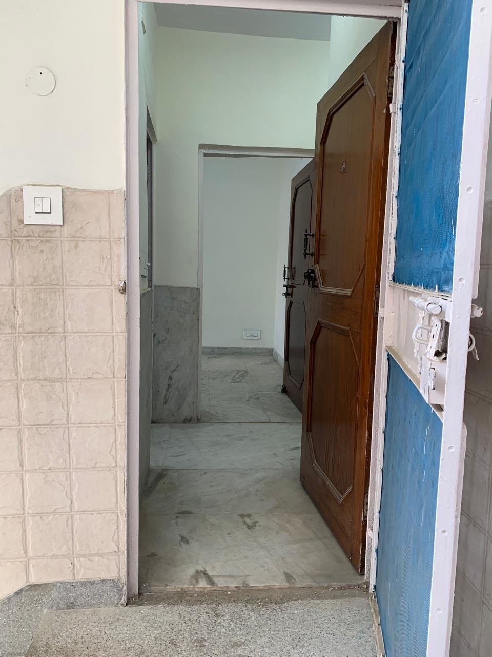 Modern 2 BHK for Rent in C4H Block, Janakpuri | Park Views, Ideal for Families Modern 2 BHK for Rent in C4H Block, Janakpuri | Park Views, Ideal for Families