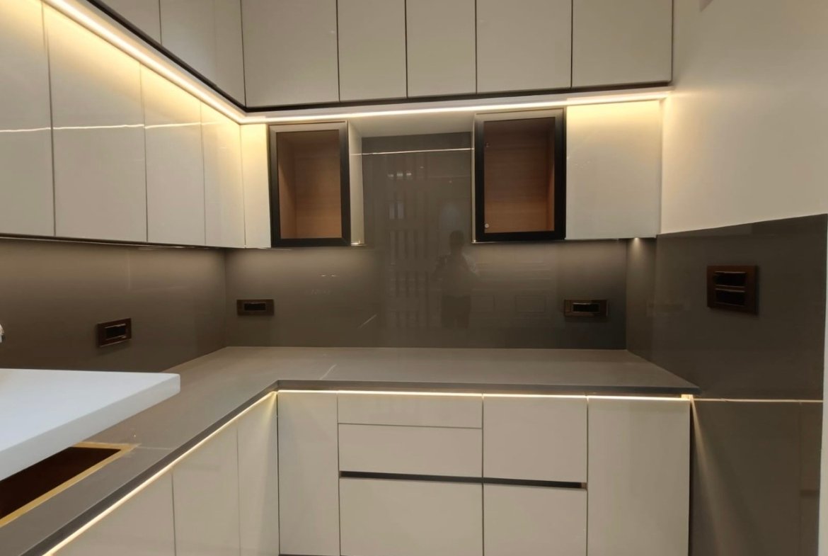 Buy newly renovated 3 BHK Ground Floor LIG Flat in C4G Block Janakpuri featuring premium interiors, top-end finishing, modular kitchen, modern washrooms, and prime West Delhi connectivity.