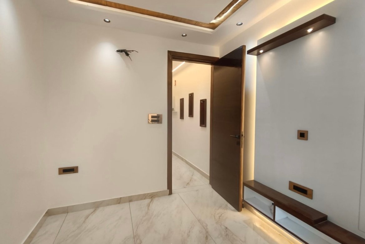 Buy newly renovated 3 BHK Ground Floor LIG Flat in C4G Block Janakpuri featuring premium interiors, top-end finishing, modular kitchen, modern washrooms, and prime West Delhi connectivity.