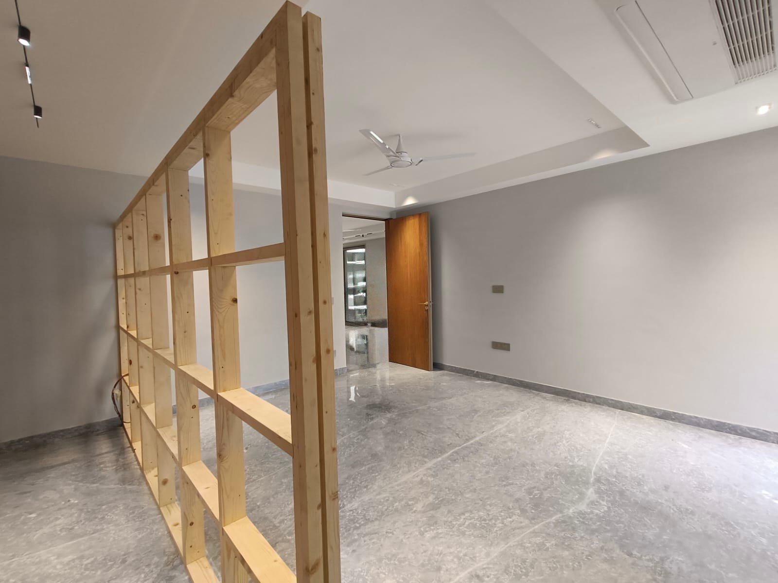 Master bedroom with biophilic design and natural ventilation Janakpuri