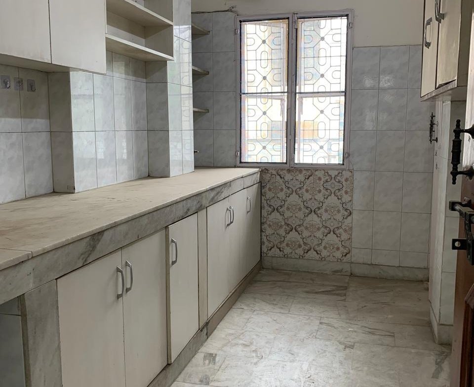 Modern 2 BHK for Rent in C4H Block, Janakpuri | Park Views, Ideal for Families