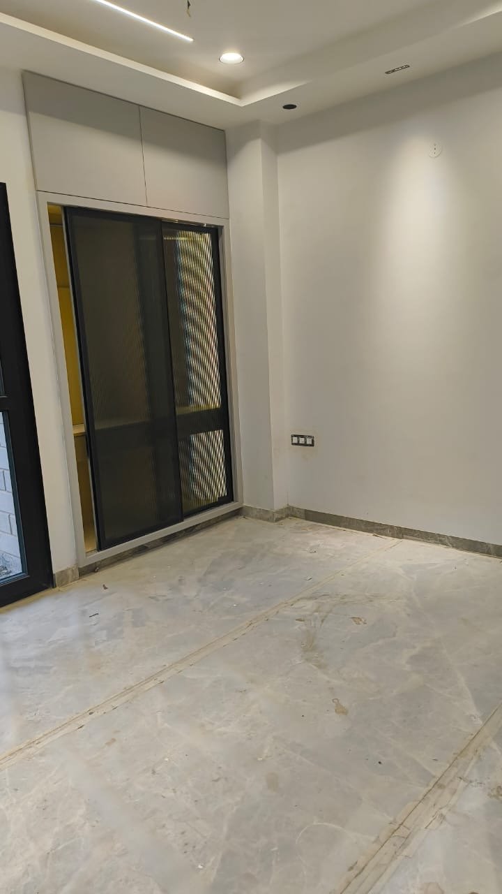 Buy brand new 150 sq yard 3 BHK premium builder floor with roof rights in C2 Block Janakpuri. Top floor property with modern interiors and premium construction quality.
