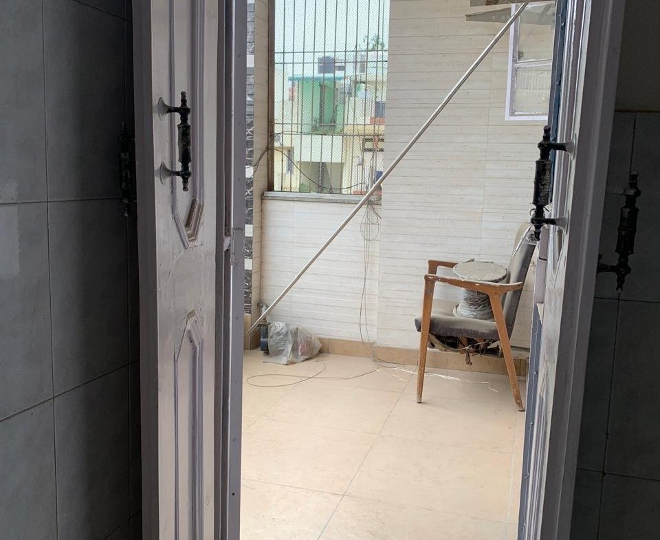 Modern 2 BHK for Rent in C4H Block, Janakpuri | Park Views, Ideal for Families