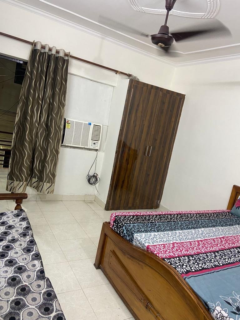 1 BHK fully furnished builder floor for rent in B2B Block Janakpuri. Ready-to-move property with modern furnishings, excellent connectivity, and prime location advantages. 1 BHK fully furnished builder floor for rent in B2B Block Janakpuri. Ready-to-move property with modern furnishings, excellent connectivity, and prime location advantages.
