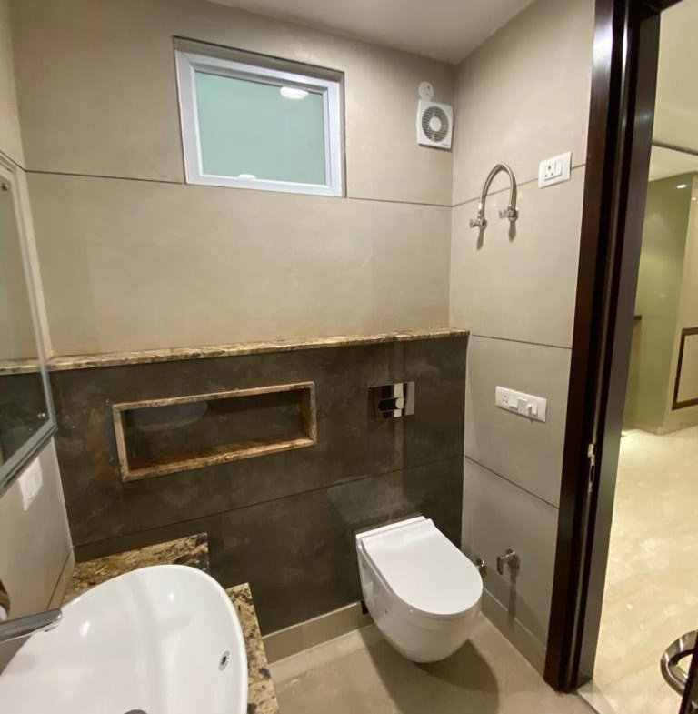 Brand-new unused 225 sq. yd. first-floor builder floor with lift and parking in prime C1 Block Janakpuri, available for ₹4.75 Cr.