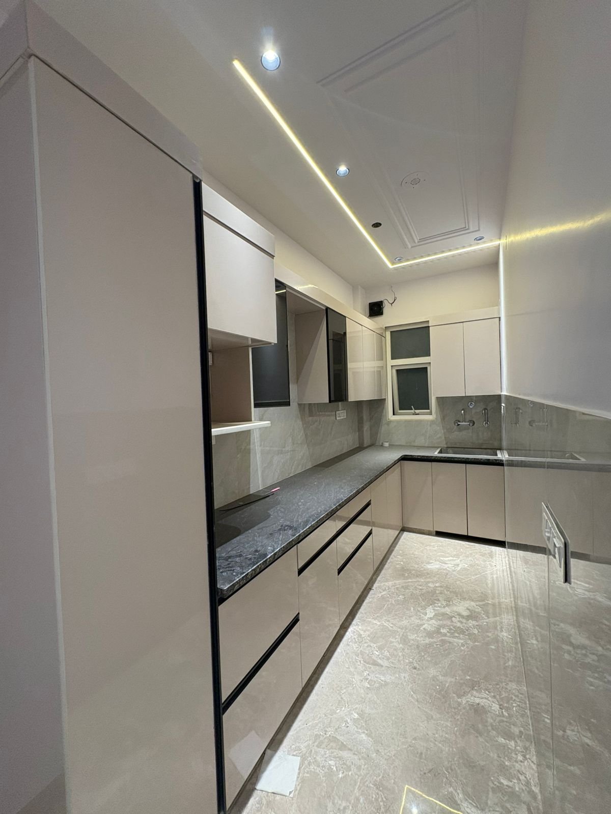 80 Gaj 2 BHK Builder Floor for Sale in Janakpuri | First Floor | ₹1.35 Cr