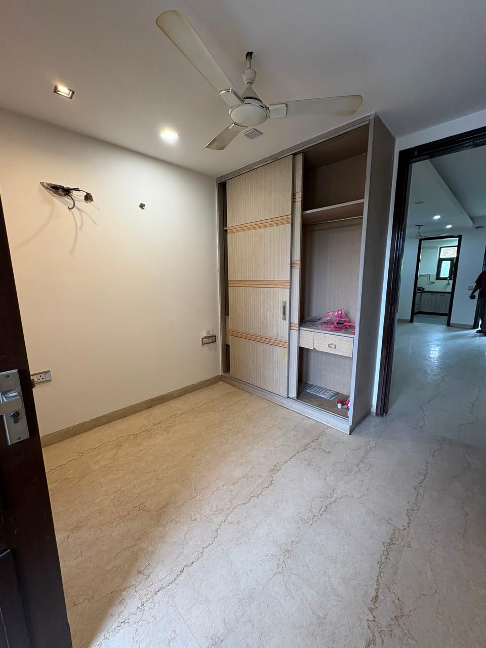 3 BHK builder floor for rent in B3 Block, Janakpuri. Park-facing home with lift, dedicated car parking, spacious rooms, and excellent connectivity. Rent: ₹50,000/month. Schedule a visit with Janakpuri Homes.